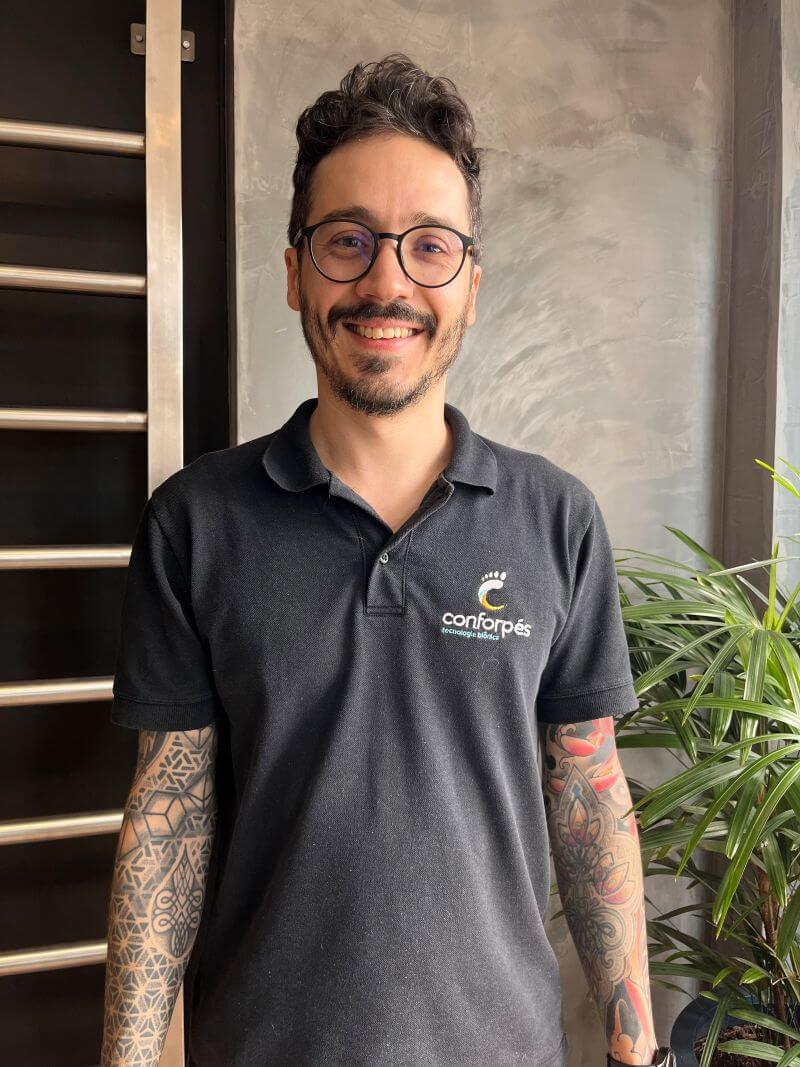 Prof. Dr. Rafael Eras Garcia — Terapeuta Ocupacional e instrutor do curso de prescrição de cadeiras de rodas